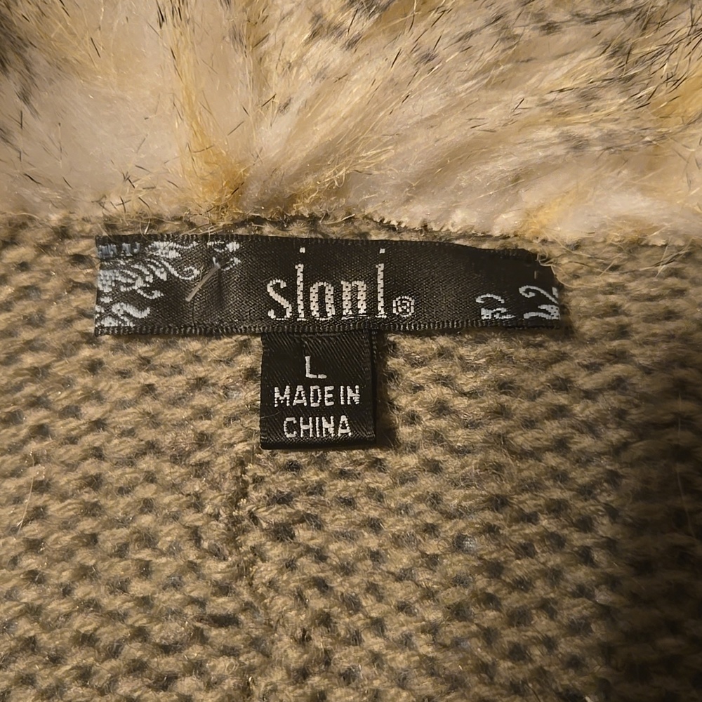 Sioni Tan Ruffle Open Cardigan with Faux Fur Trim - Picture 2 of 4